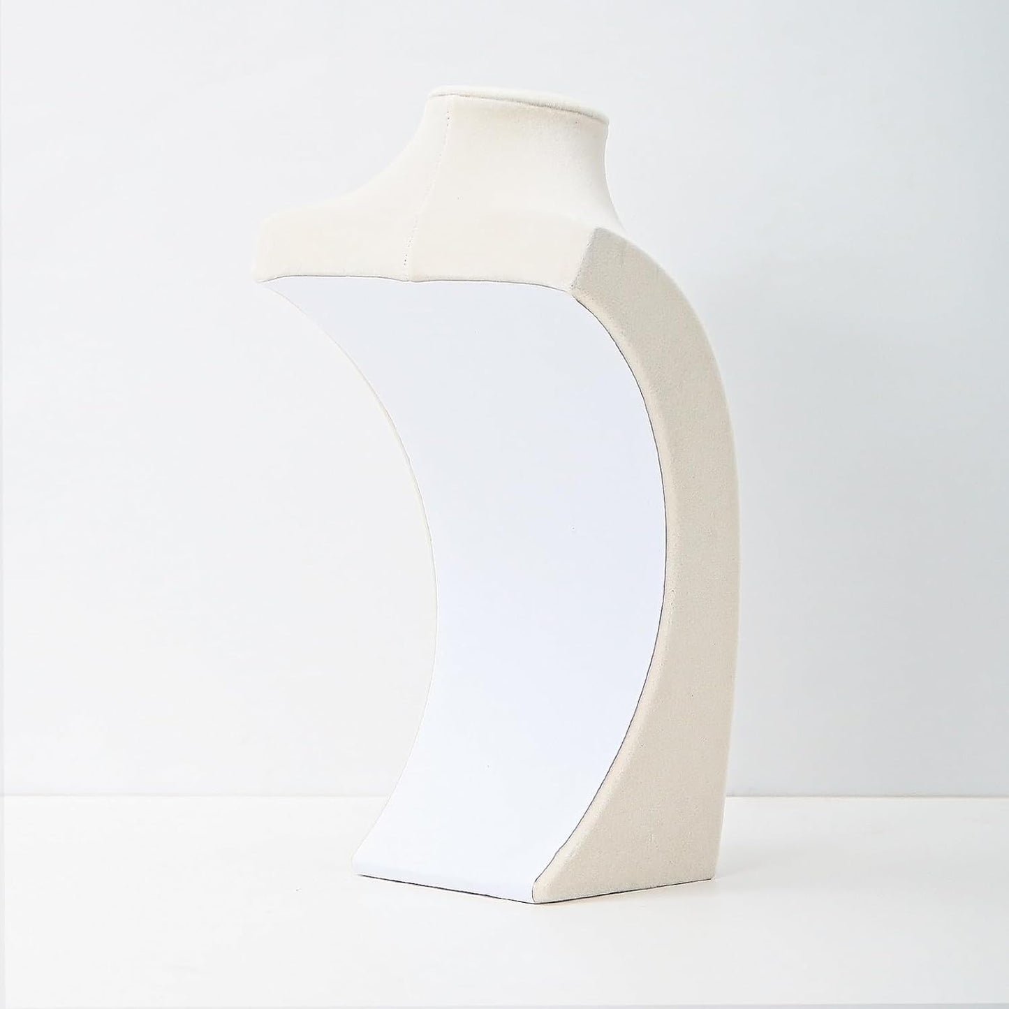 Soporte collares terciopelo beige 11"