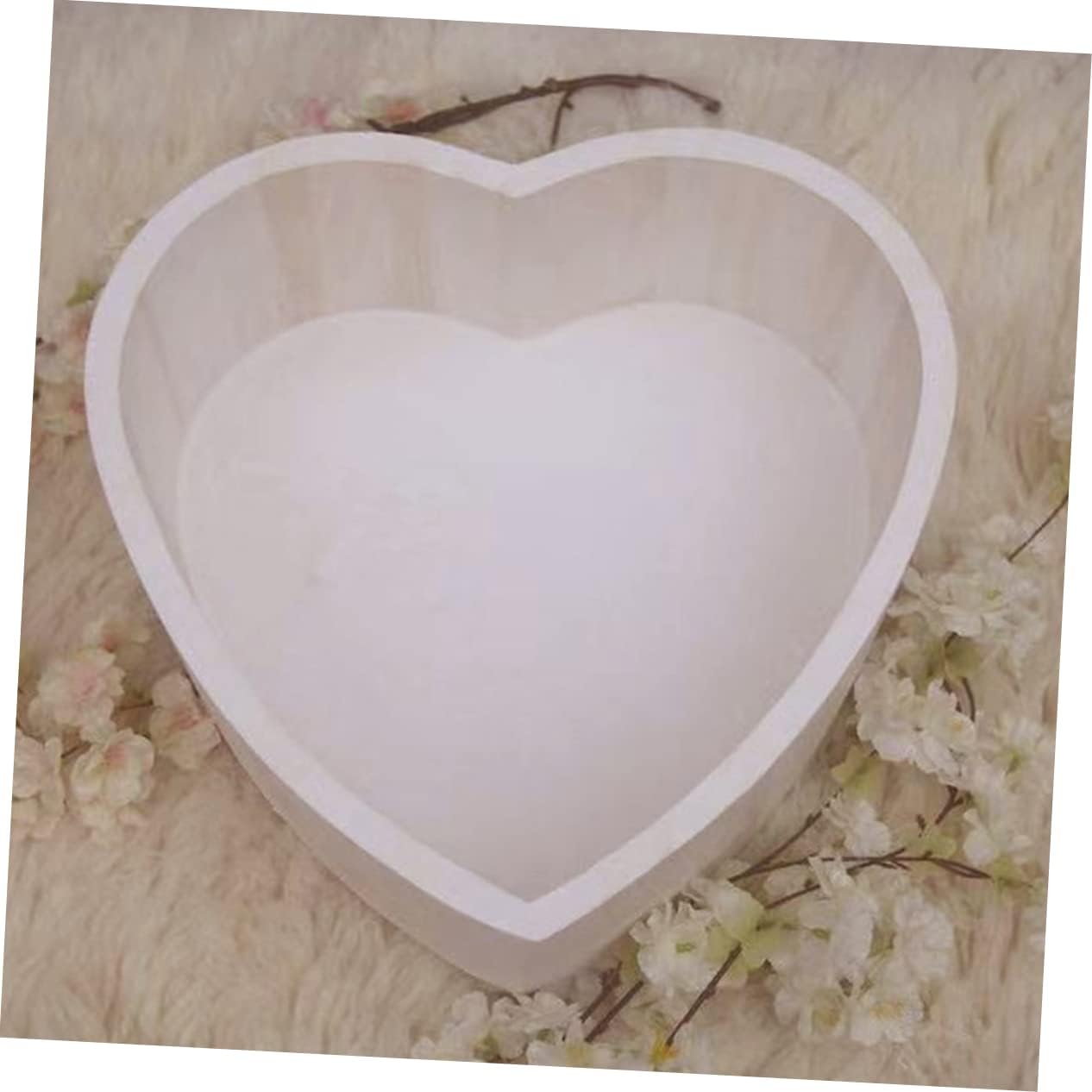Estuche corazón para recién nacido madera 16.5x16.5x4.7pulg