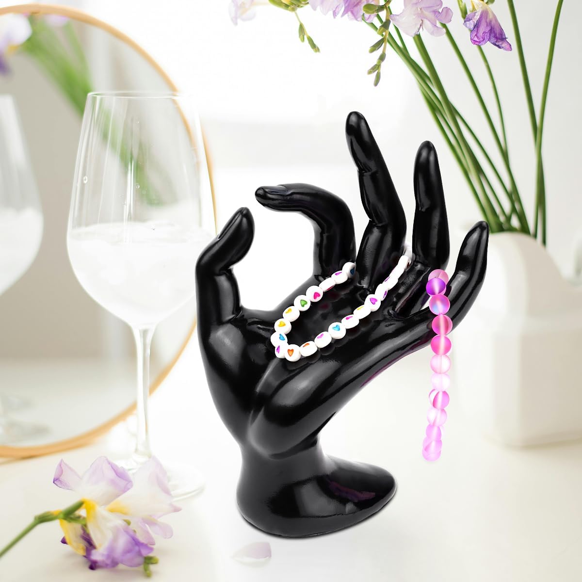 Soporte mano para anillos y relojes estético negro