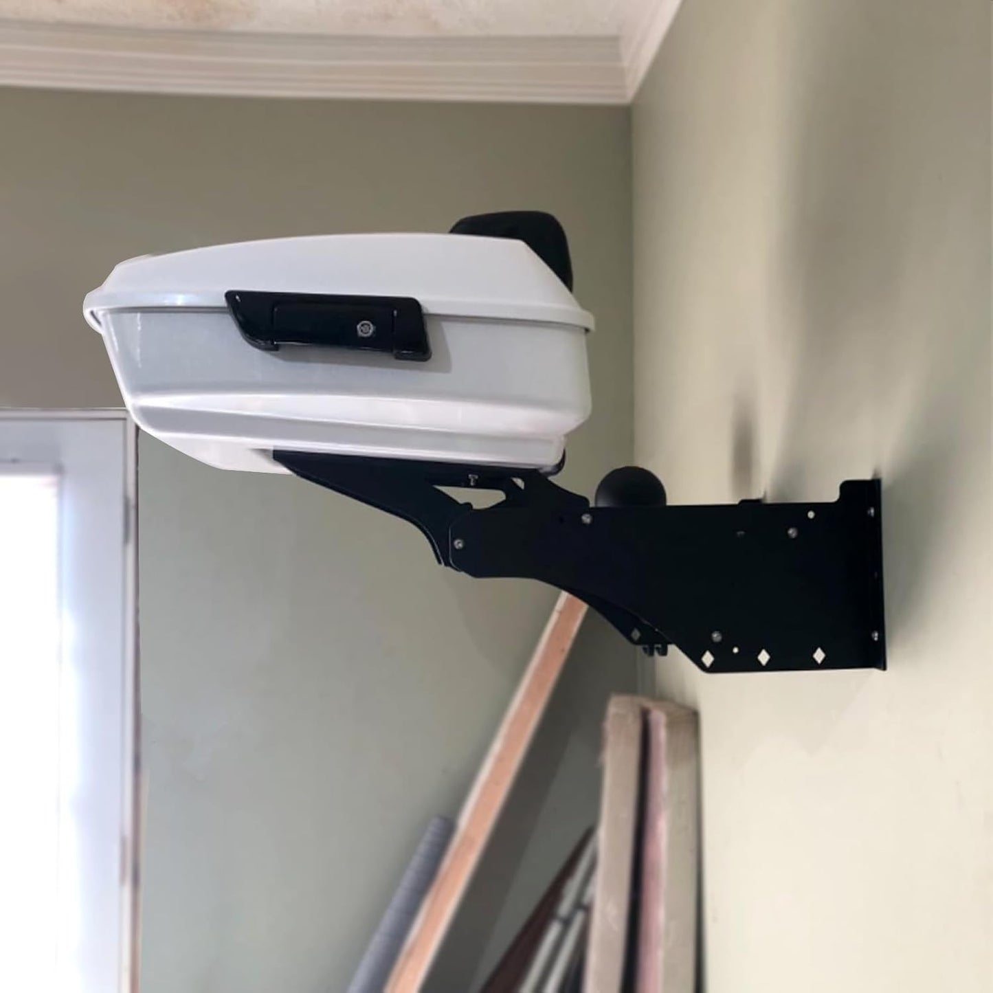 Estante pared para maletero Harley Touring