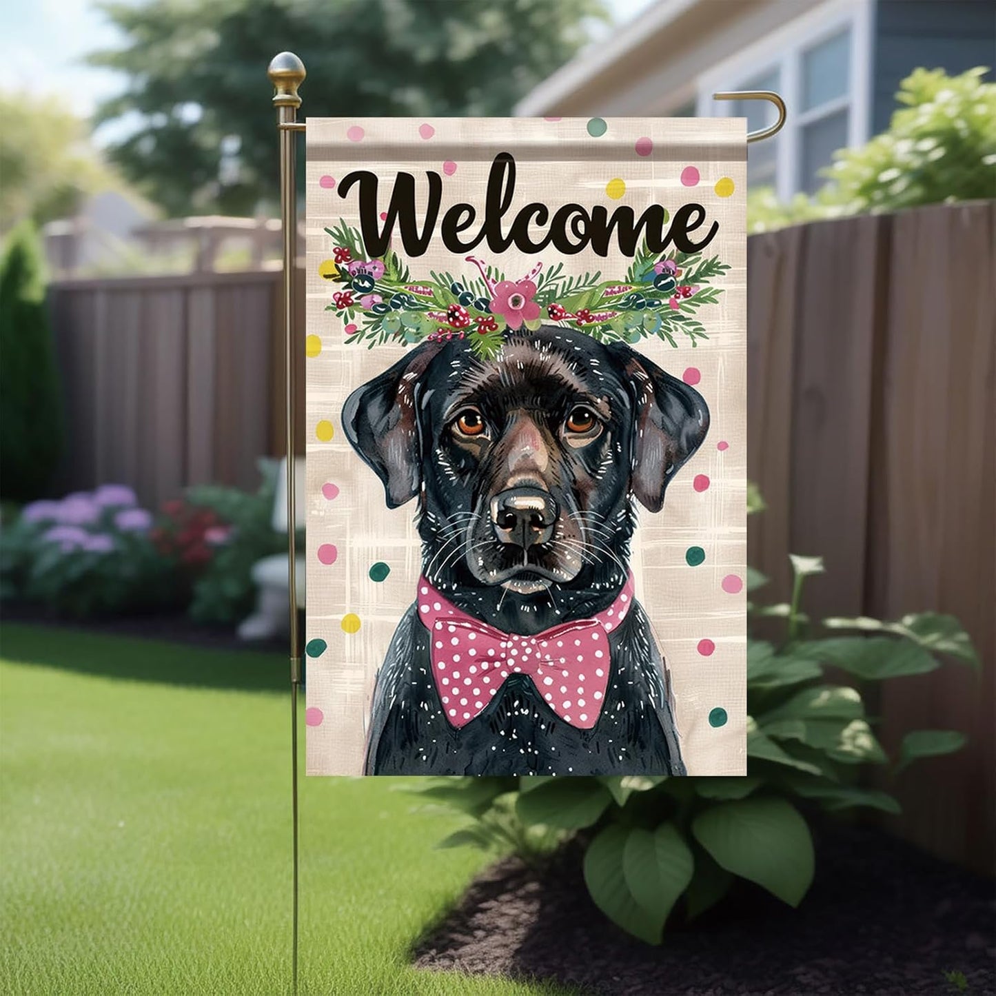 Bandera jardín perro labrador negro pajarita floral