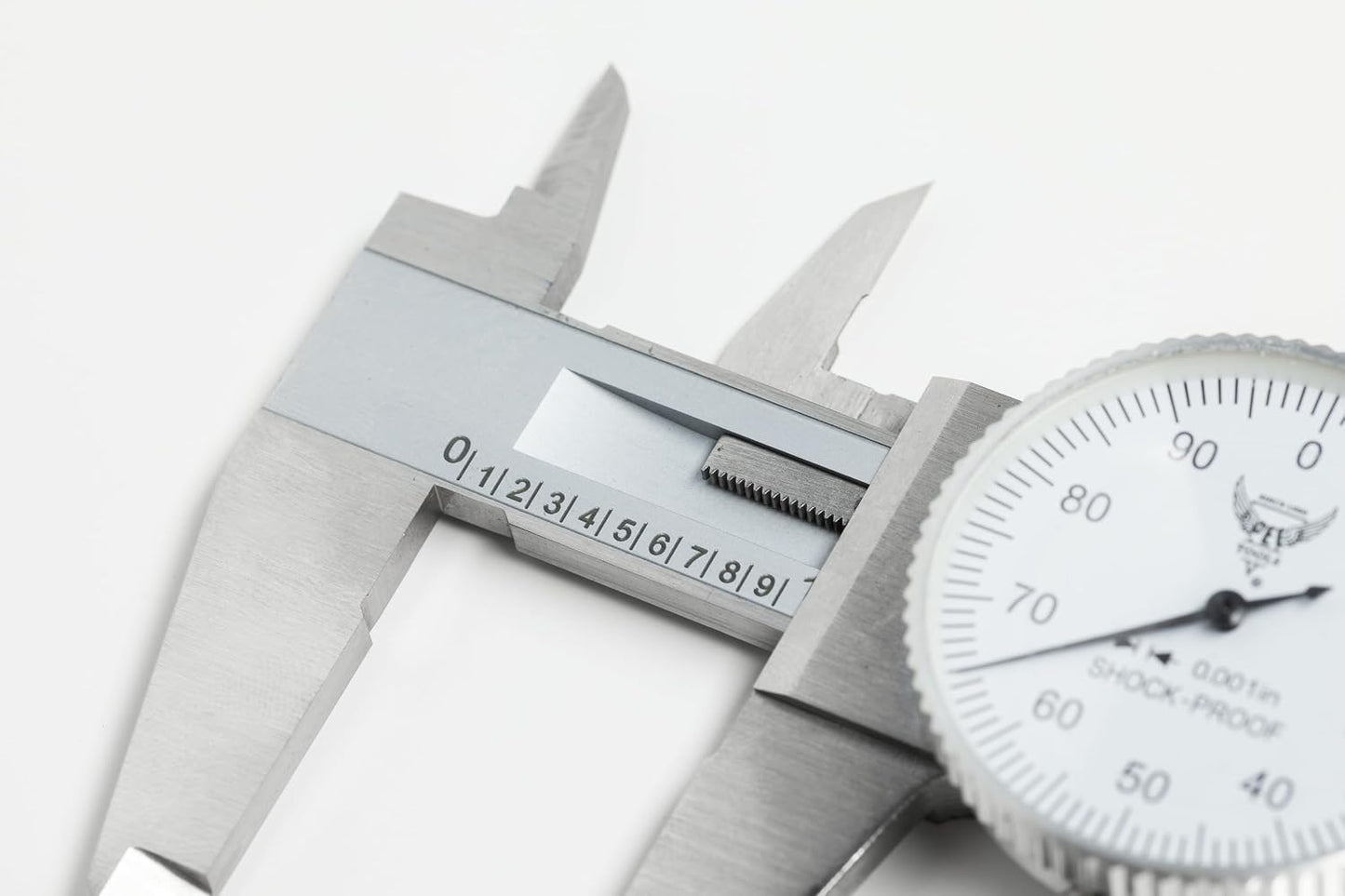 Calibrador dial PEC 0-6pulg acero inox alta precision