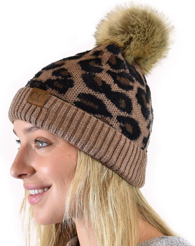 Bufanda de peluche con pompones estampado animal