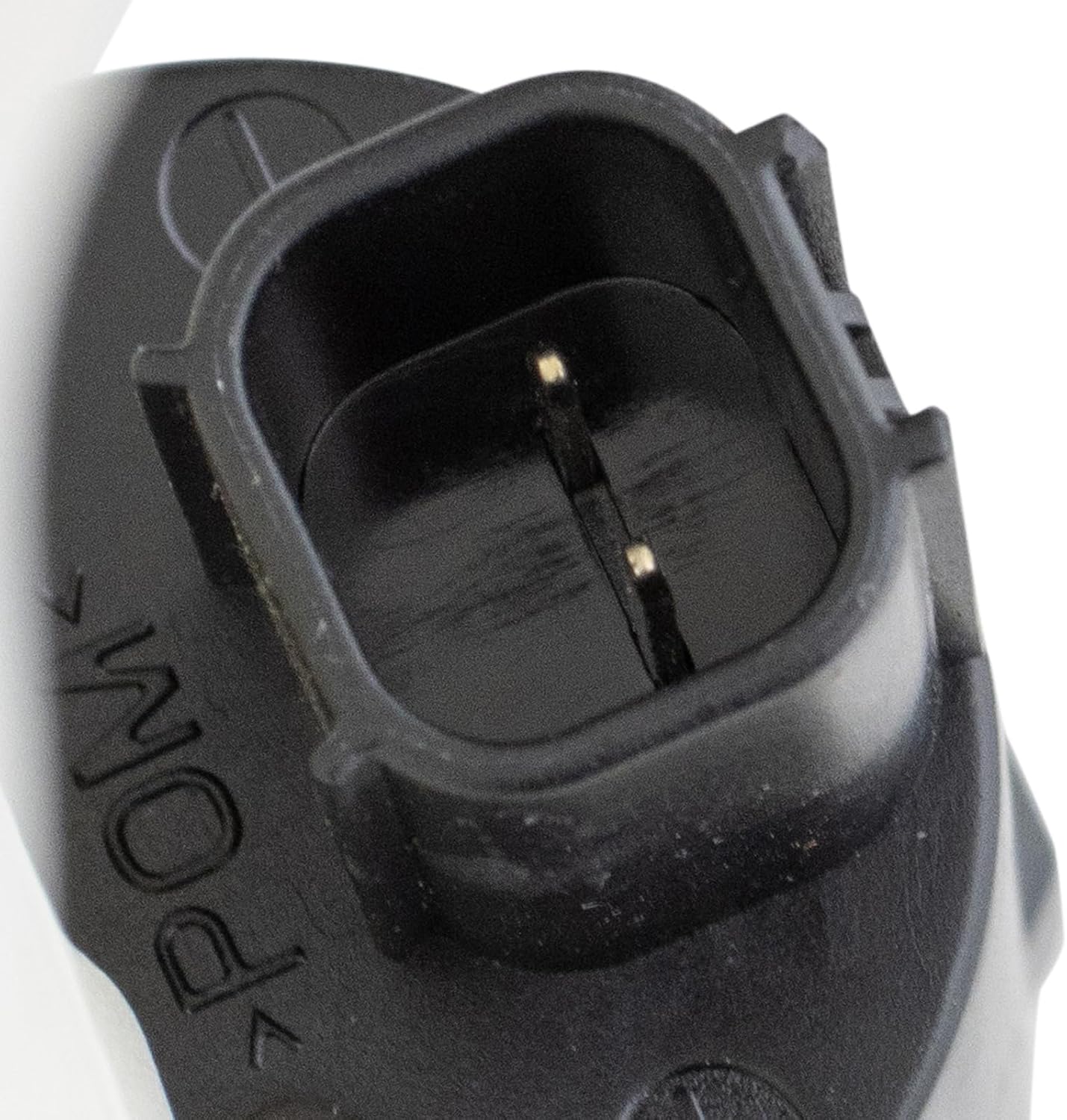 Embudo lavaparabrisas comp Ford Fiesta 11-19