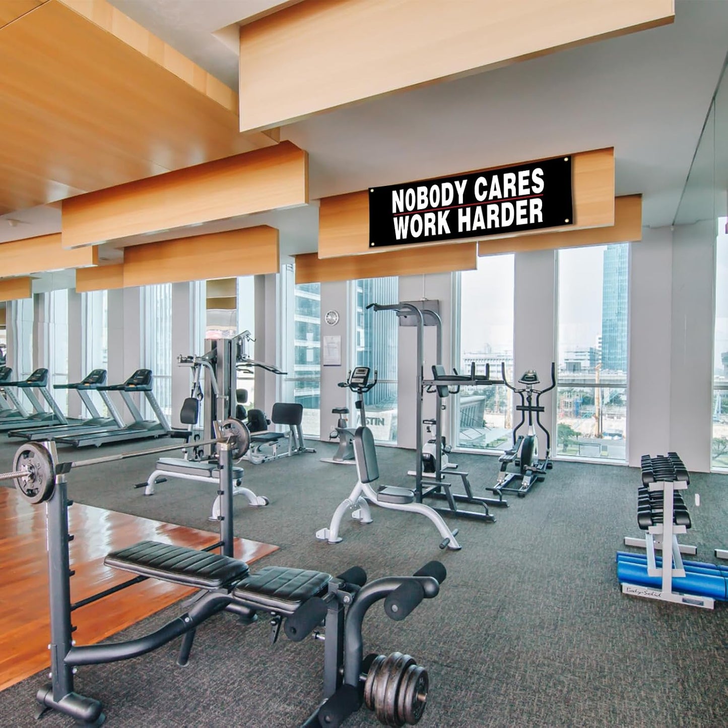 Cartel gimnasio Nobody Cares 72x24" ojales latón