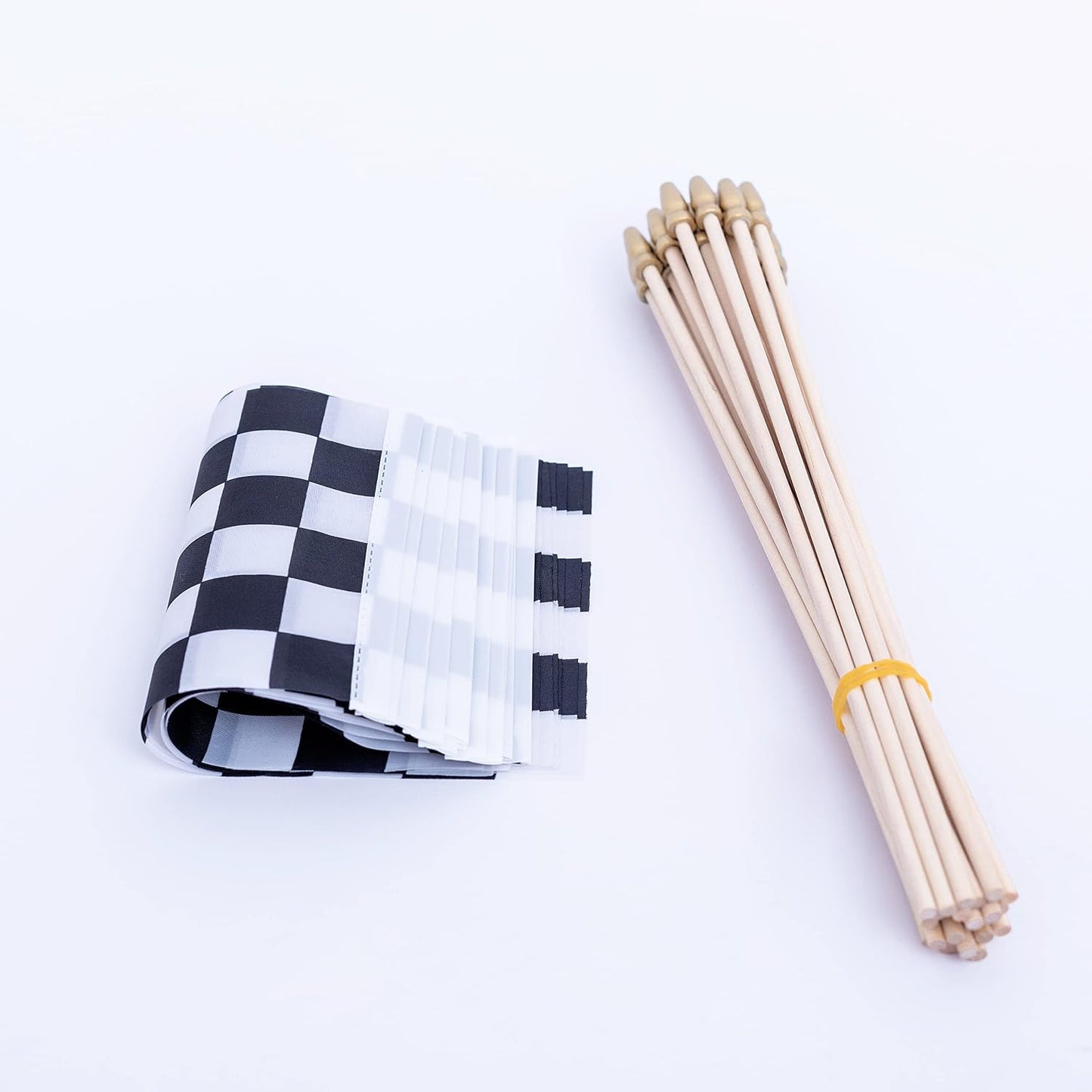 Banderas mano cuadros blanco y negro 5x8pulg pack 12