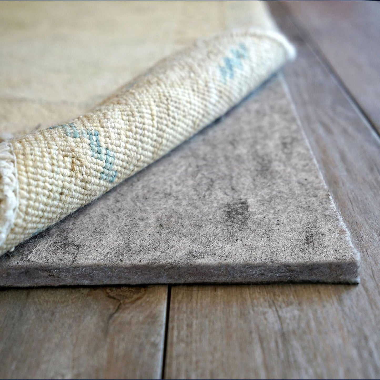 Almohadilla antiderrap fieltro goma para suelos madera dura
