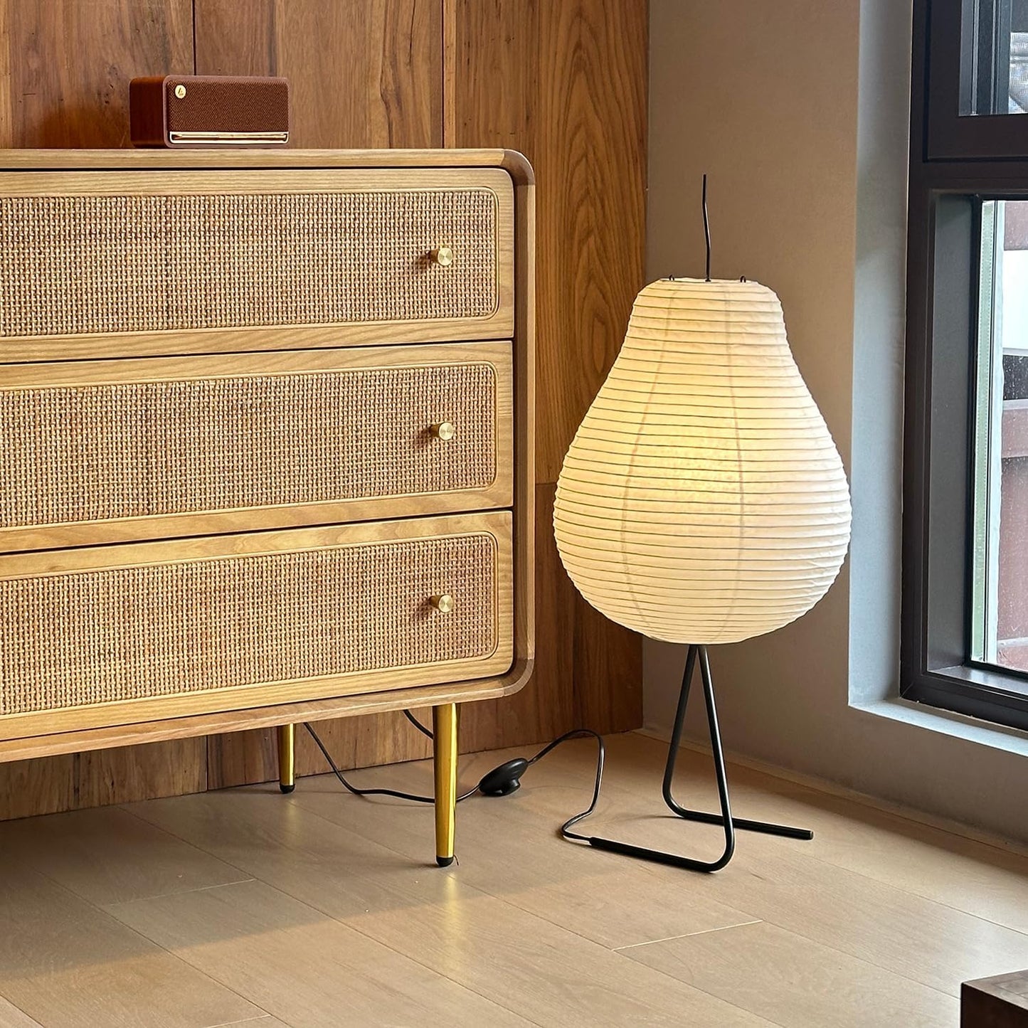 Lámpara pie pera diseño moderno zen sala dormitorio