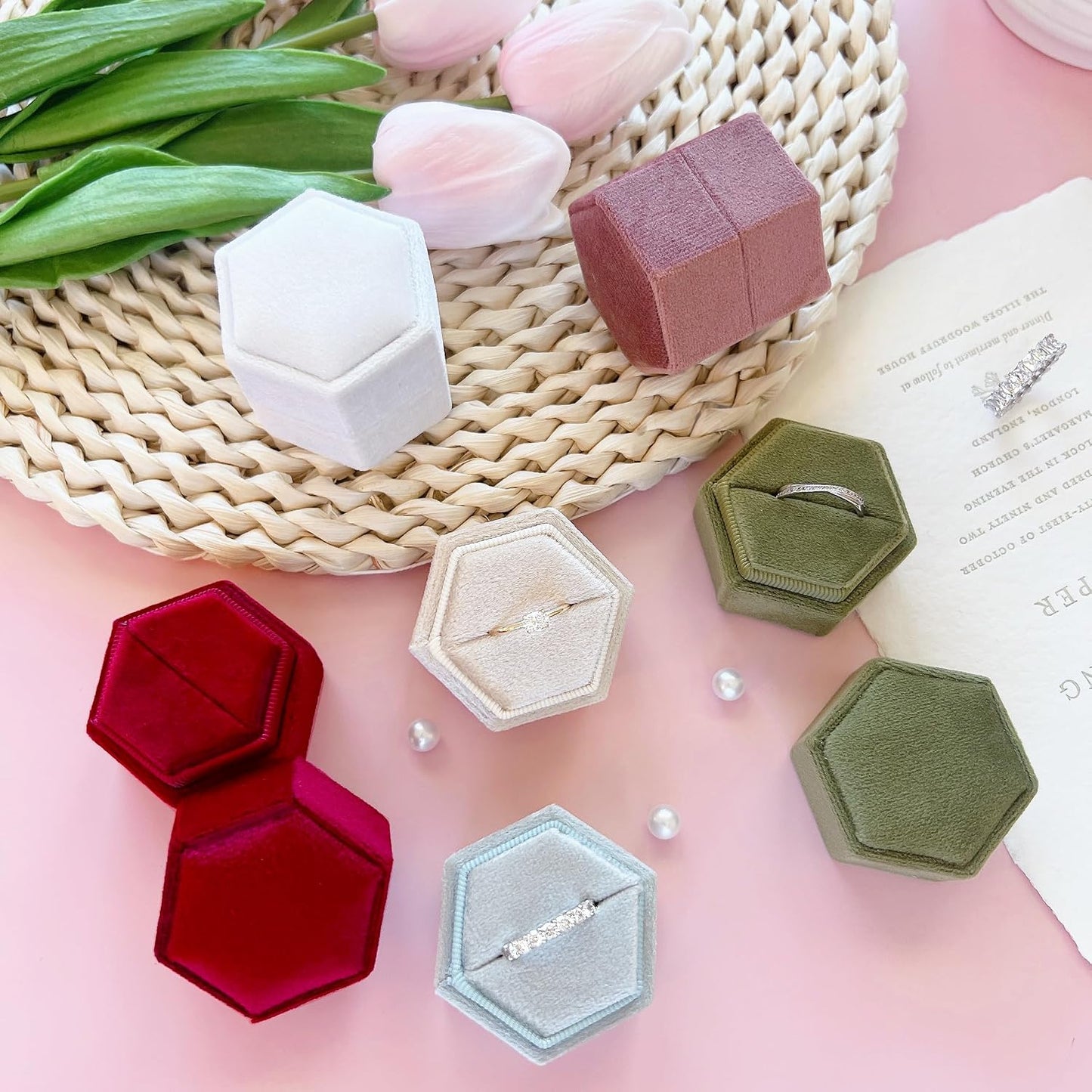 Caja anillo terciopelo beige ranura única boda compromiso