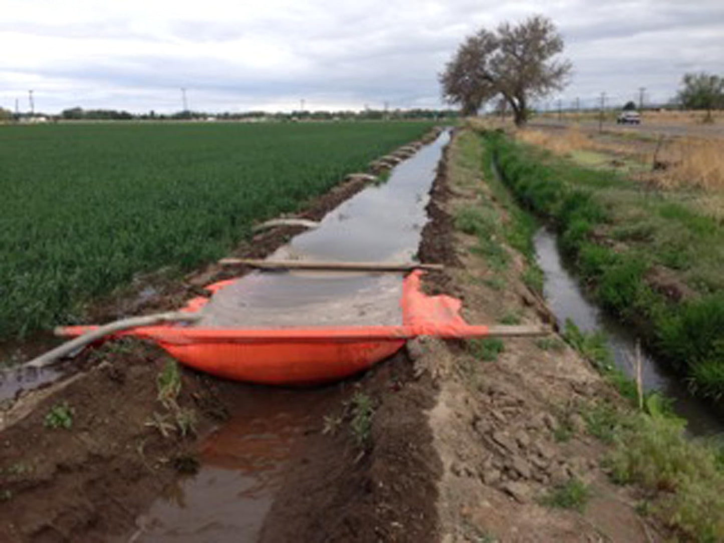 Rollo presa riego 9x100' naranja