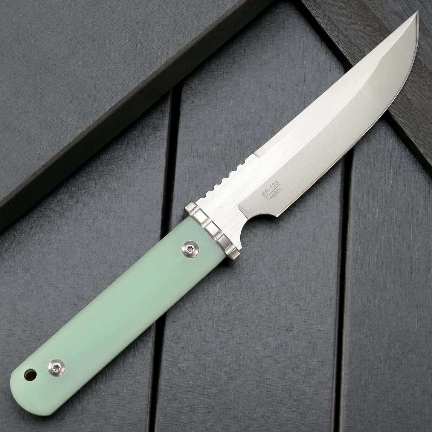 Cuchillo acampar acero G10 mango fijo Kydex