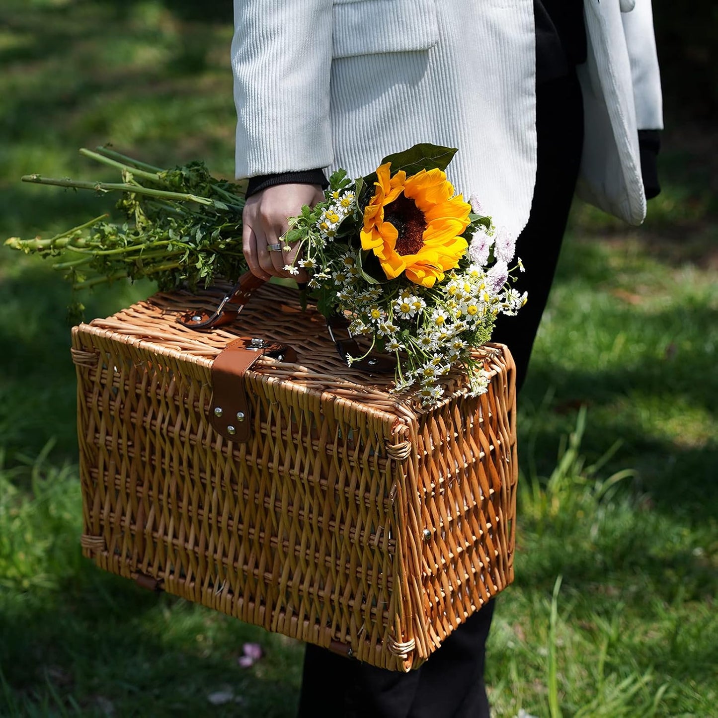 Cesta picnic mimbre para 2 con utensilios
