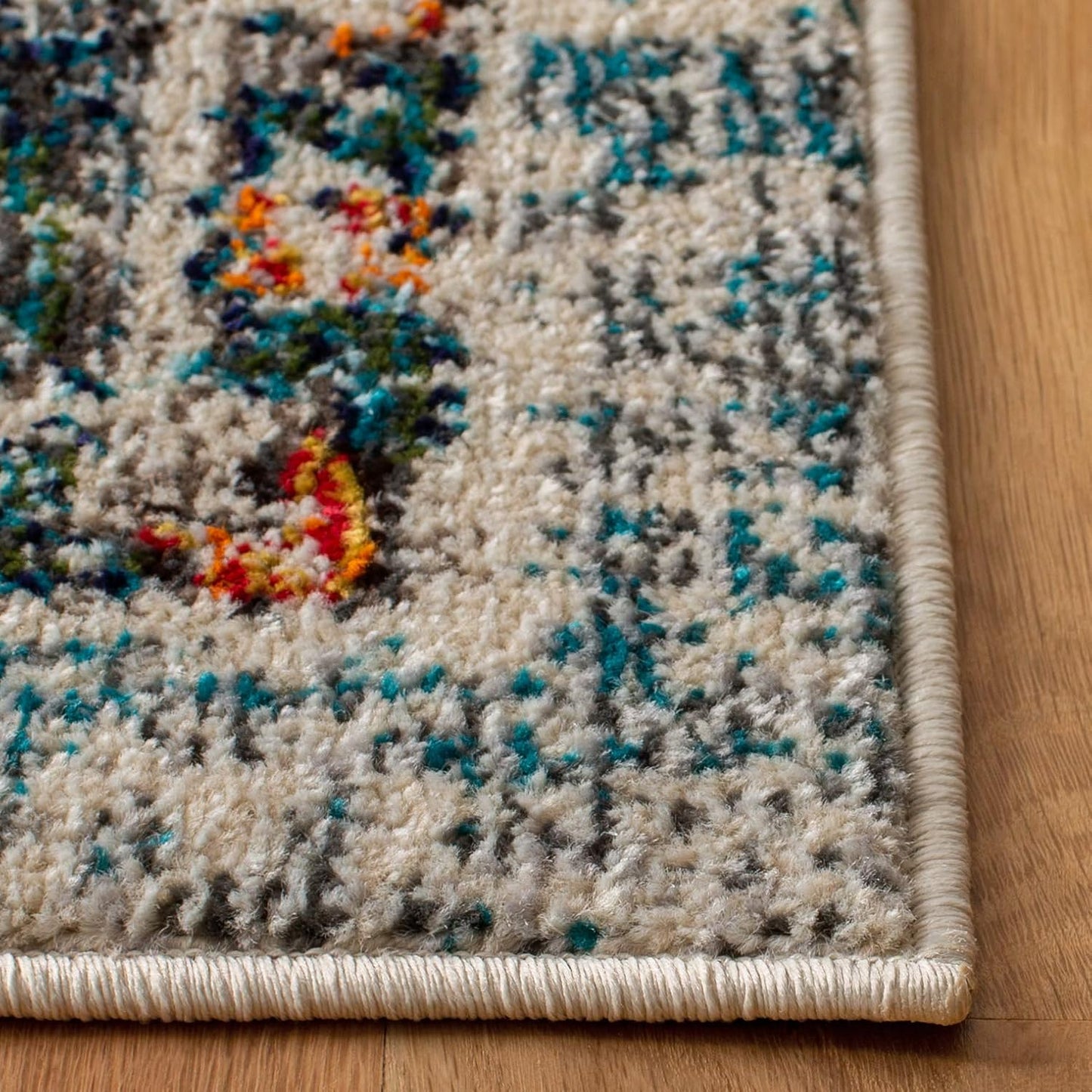 Alfombra área 2'2"x4' gris y dorado diseño bohemio