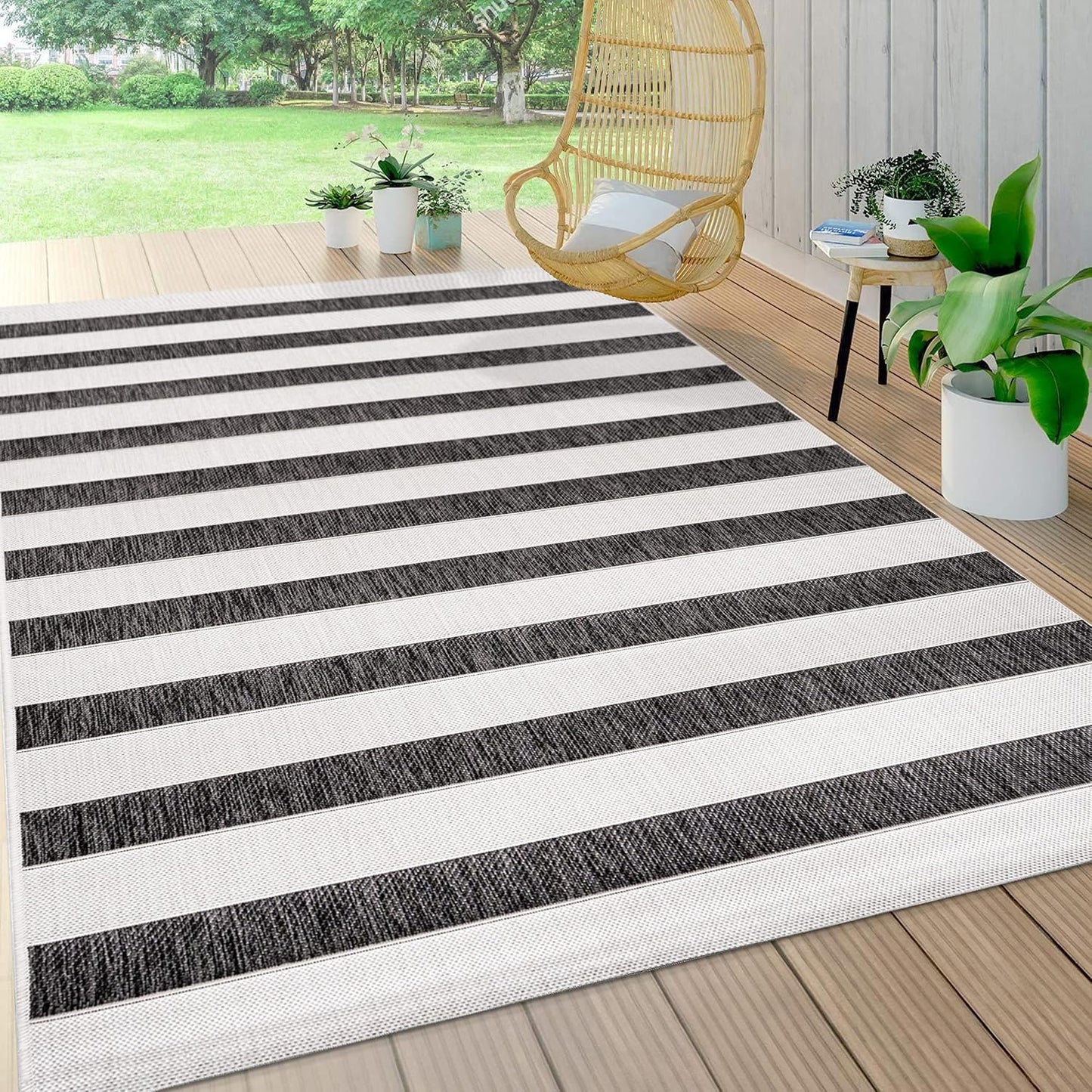 Alfombra área rayas anchas 4x6pulg negro/crema patio