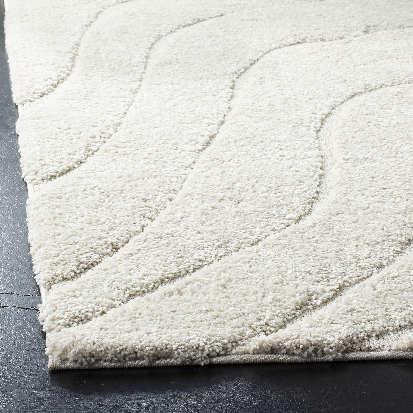 Alfombra decorativa Safavieh 2'3"x4' Crema 1.2" grosor
