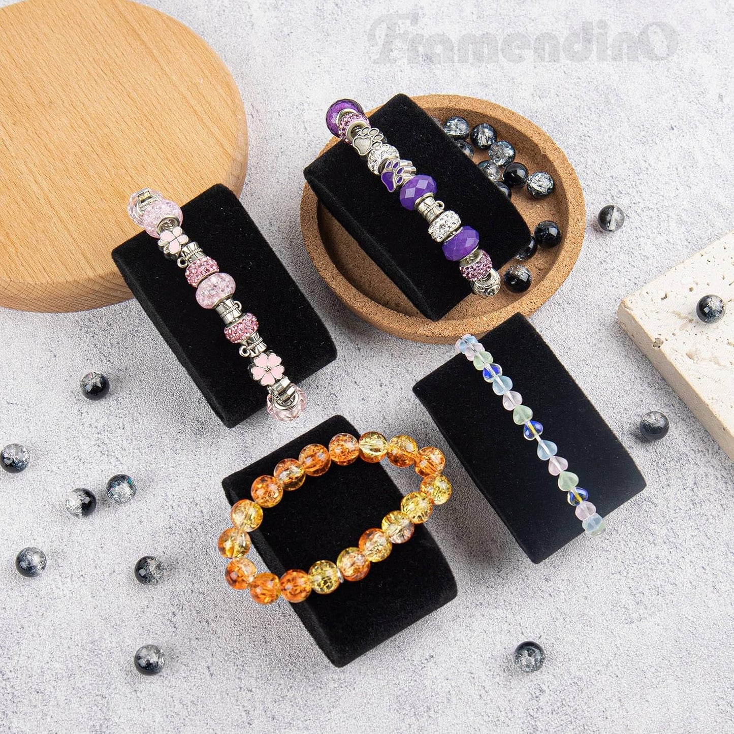 12 Pulseras Terciopelo Negro con Soporte Joyería