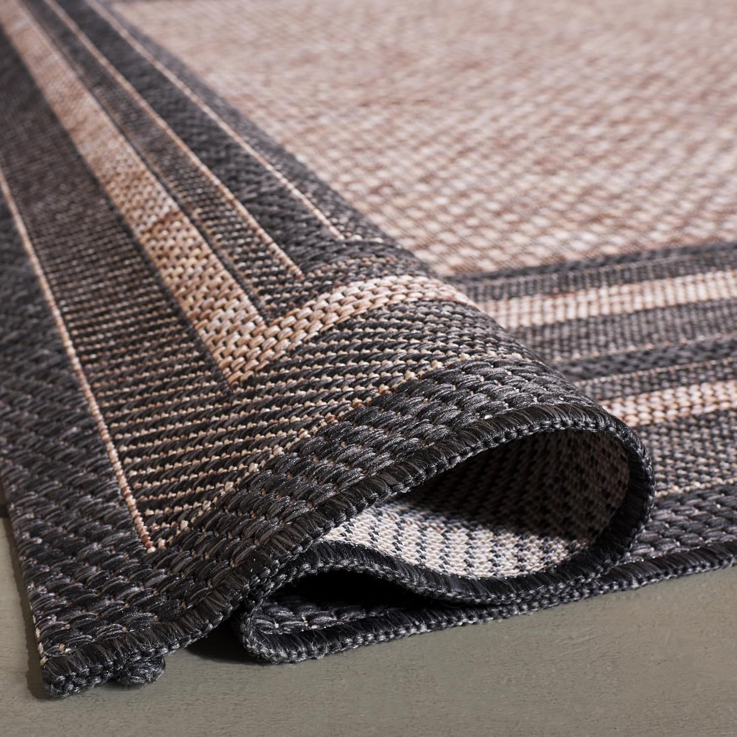 Alfombra exterior lavable 4ft² natural y negro CY8475-37312
