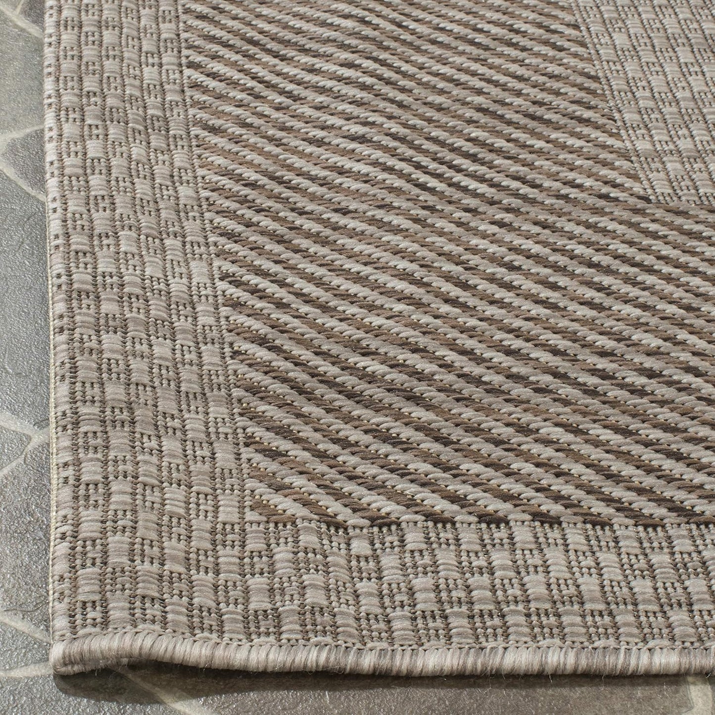Alfombra decorativa impermeable 2'3"x12' beige/marrón
