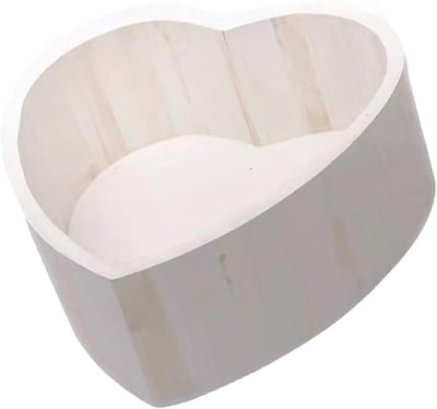 Estuche corazón para recién nacido madera 16.5x16.5x4.7pulg