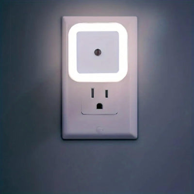 Luz Nocturna LED Sensor Amanecer Enchufable