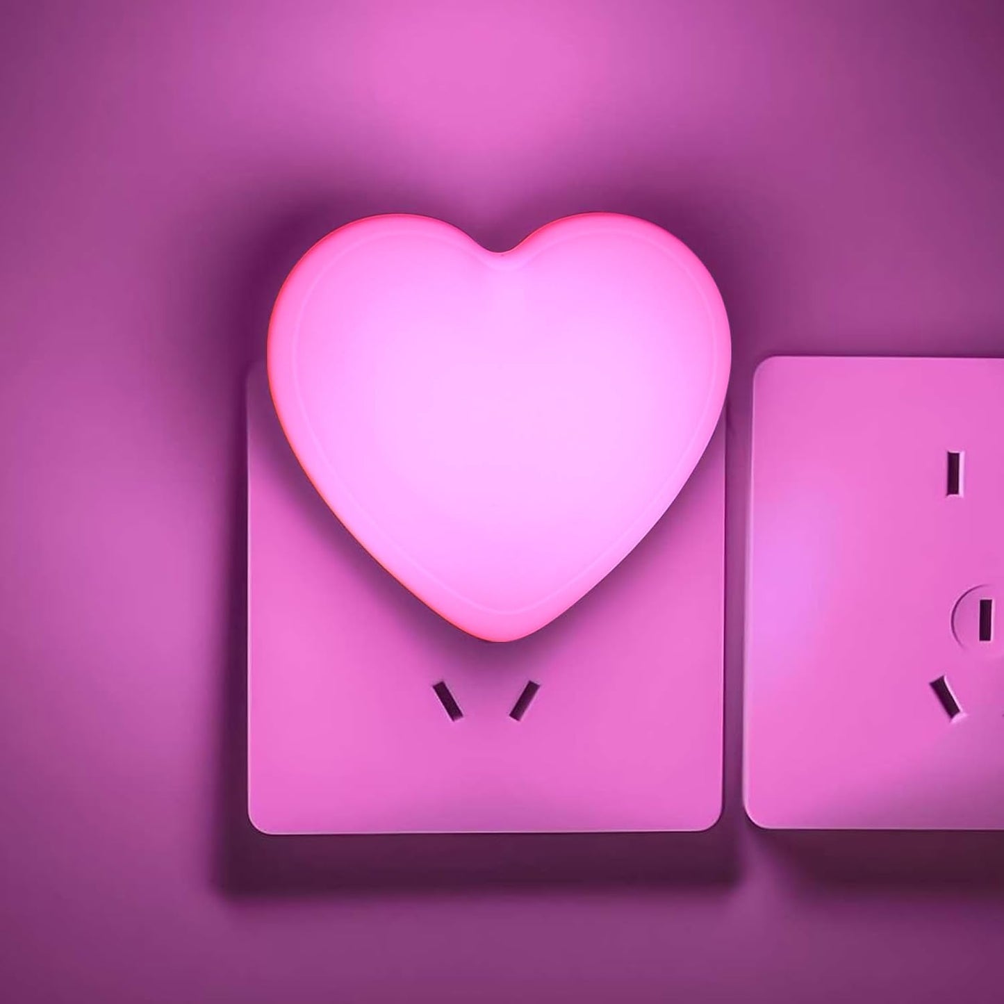 Luz nocturna corazón para niños con sensor automático