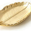 Bandeja cerámica forma hoja dorada para collar boda