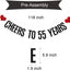 Pancarta purpurina negra texto 'cheers to 55 years'