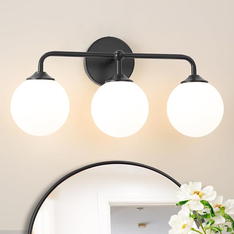 Lámpara pared baño 3 luces vidrio blanco lechoso moderna