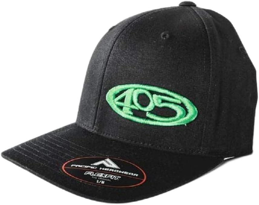 Sombrero verde con detalles negros