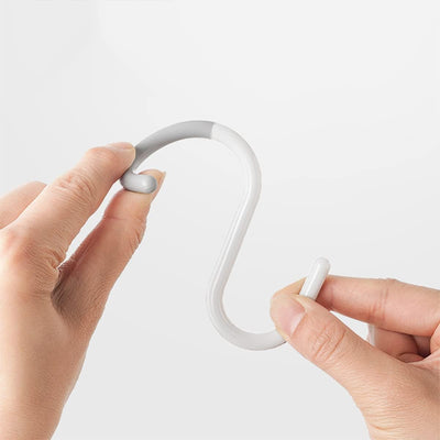 Ganchos plástico en S para colgar 3.5" set 6 blanco