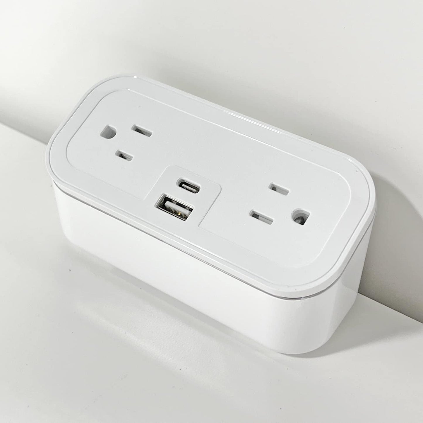 Estación carga mesa con enchufes y puertos USB