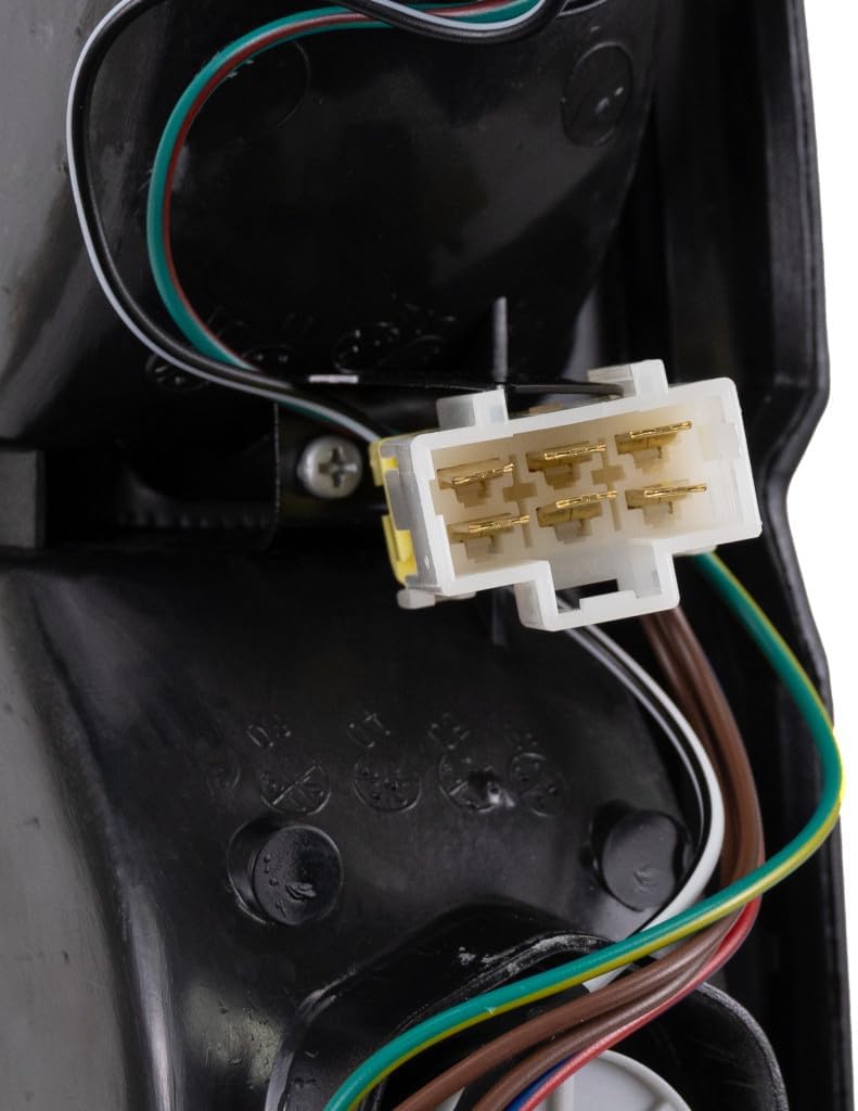 Conjunto luz trasera Nissan Pickup 95-97