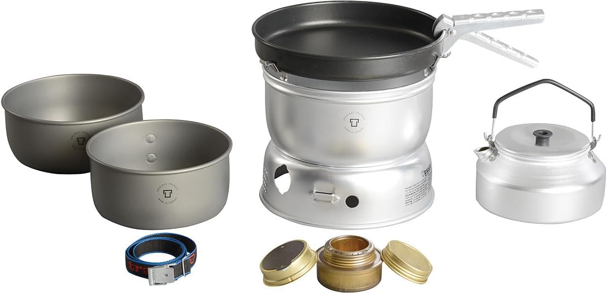 Set cocina camping anodizado 25-0 con estufa alcohol y ollas