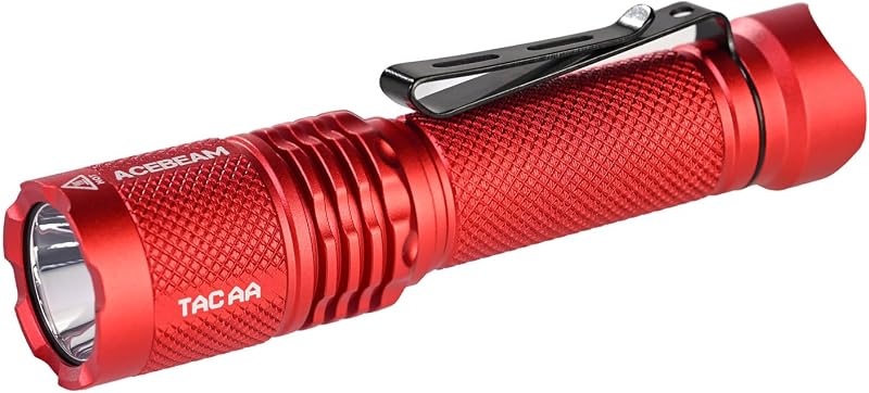 Linterna táctica AA 900 lúmenes 360m recargable 6 modos