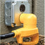 Adaptador eléctrico 90 grados macho 15AMP hembra 30AMP amarillo