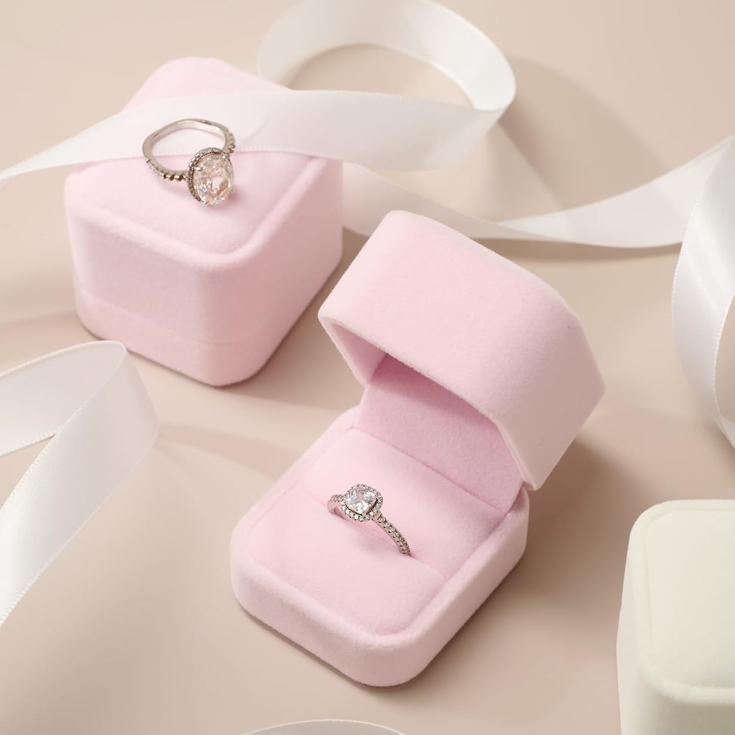 Caja terciopelo para anillo compromiso boda