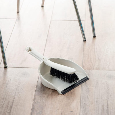 Juego recogedor cepillo suave color crema lino