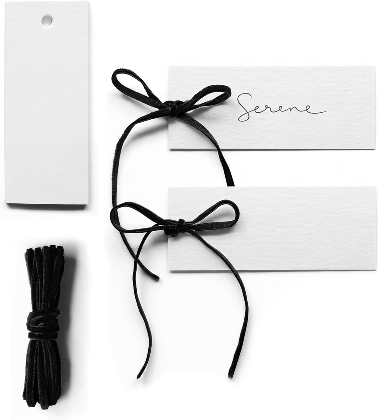 Tarjetas de nombre con cinta de terciopelo para mesas de bodas y eventos