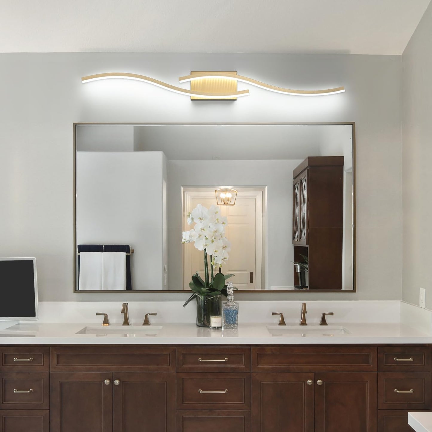 Lámpara baño 40pulg barra LED oro cepillado regulable