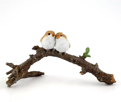 Estatua miniatura pájaros en rama para jardín de hadas