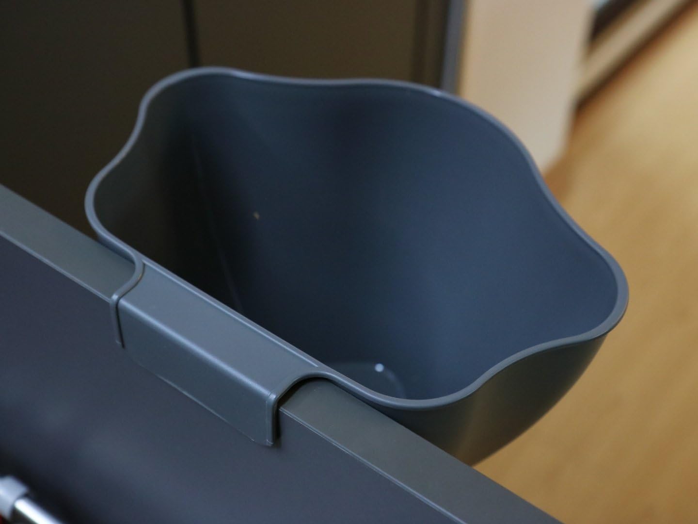Cesta basura multifuncional fregadero 2 pzas marfil y negro