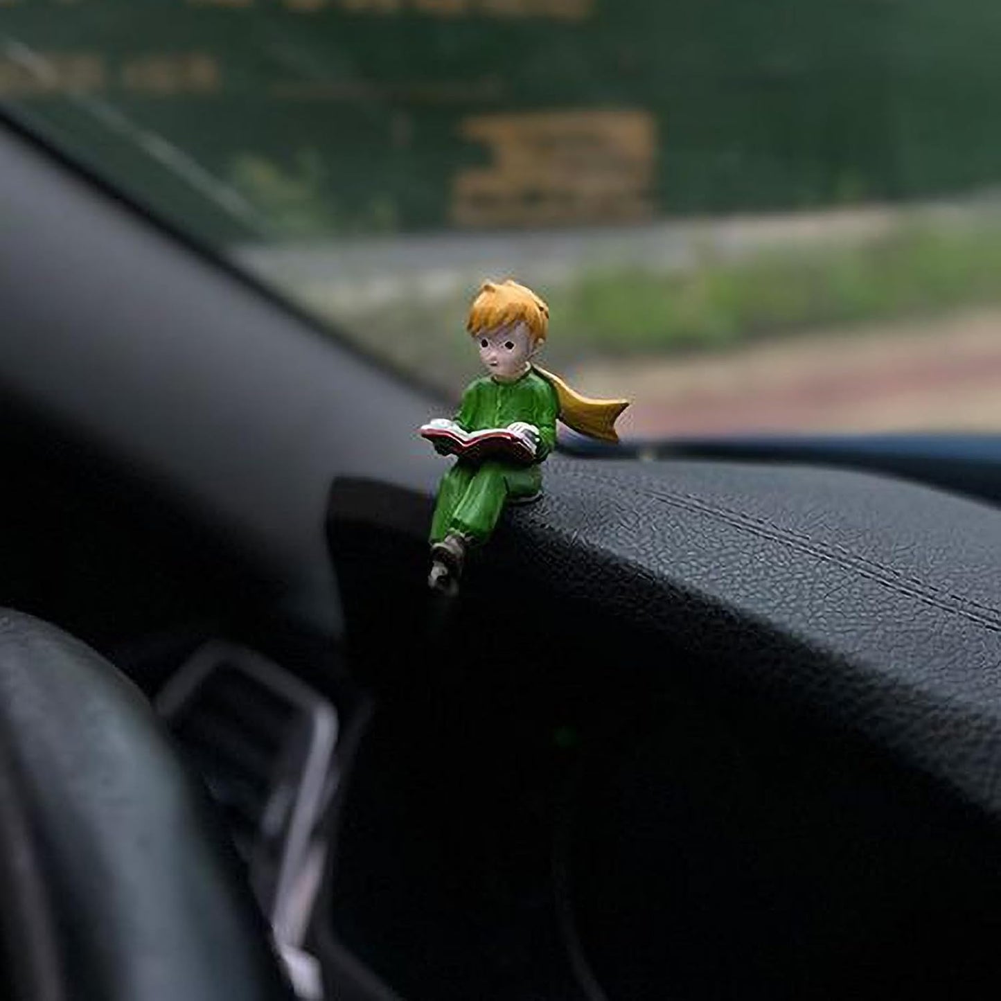 Accesorios decoración tablero auto anime mini figuras
