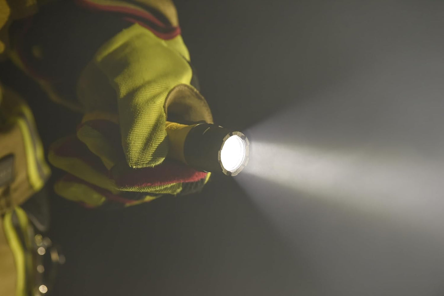 Linterna táctica LED 600lumen baterías no recargables