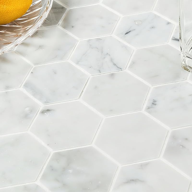 Mosaico mármol blanco Carrara hexagonal 2" pulido 5 hojas