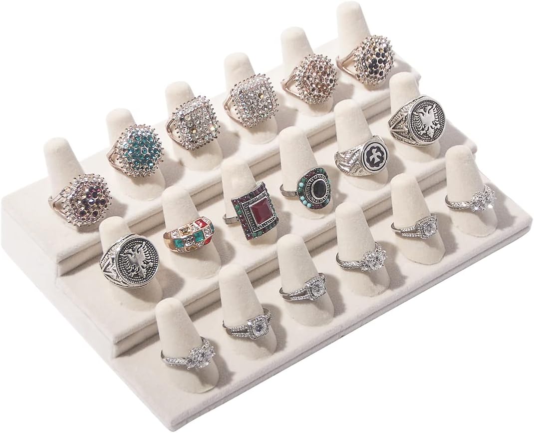 Soporte anillo 18 dedos terciopelo blanco