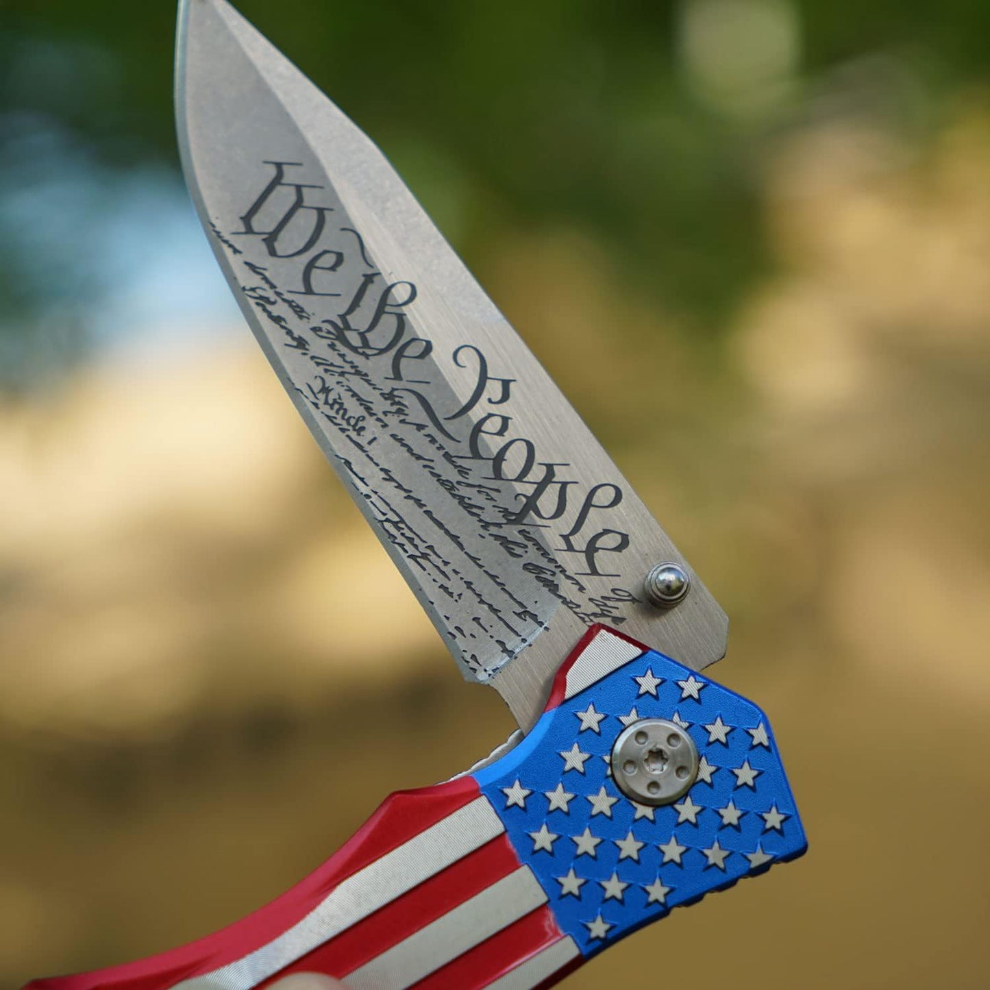 Cuchillo plegable con resorte