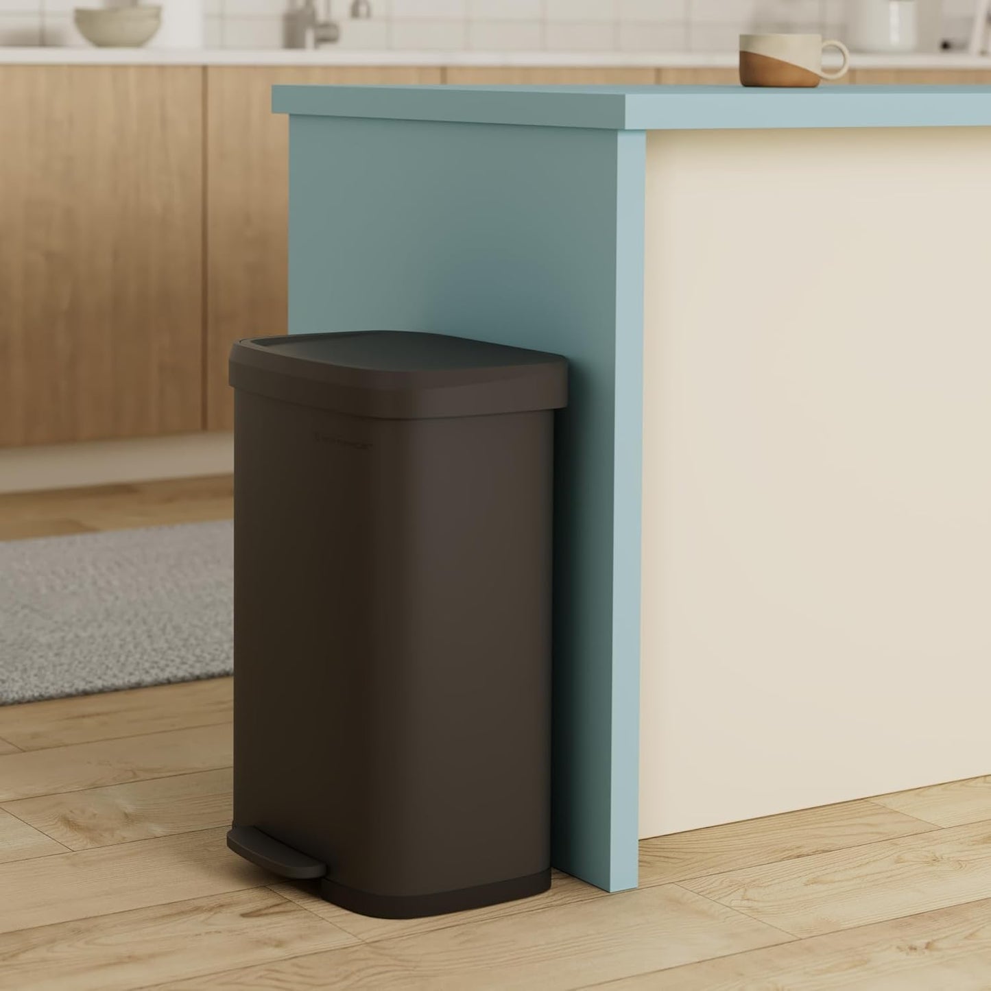 Cubo basura acero inox 50L con pedal y tapa abierta