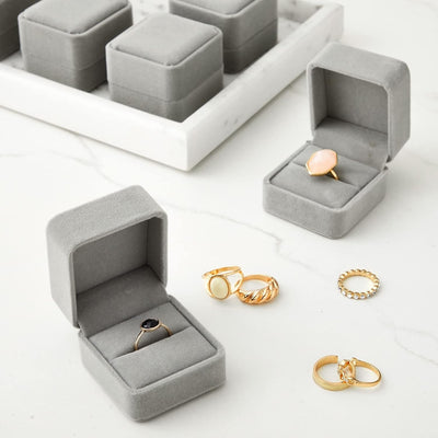 Set 6 cajas terciopelo para anillos gris 2.5x1.7x2pulg