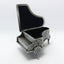 Joyero piano vintage con escultura rosa