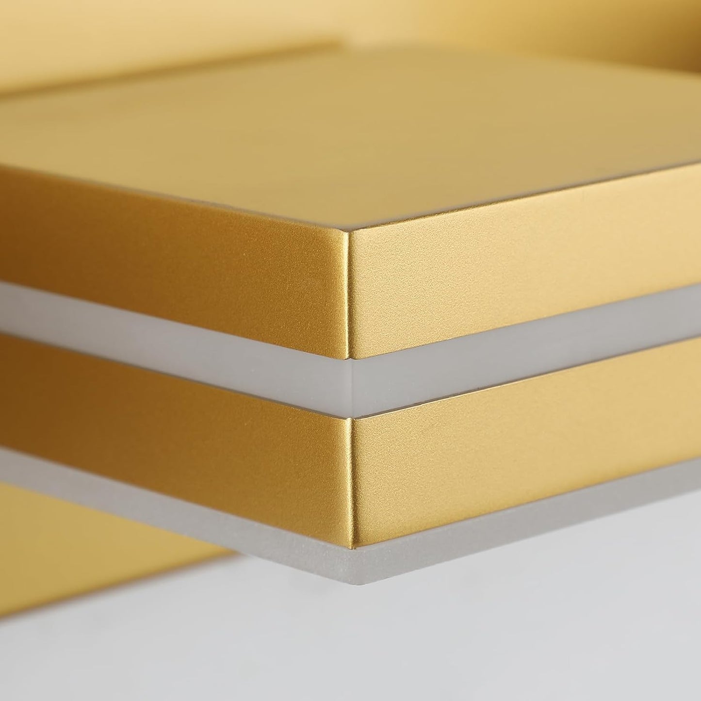 Lámpara LED tocador 40pulg regulable acrílico dorado